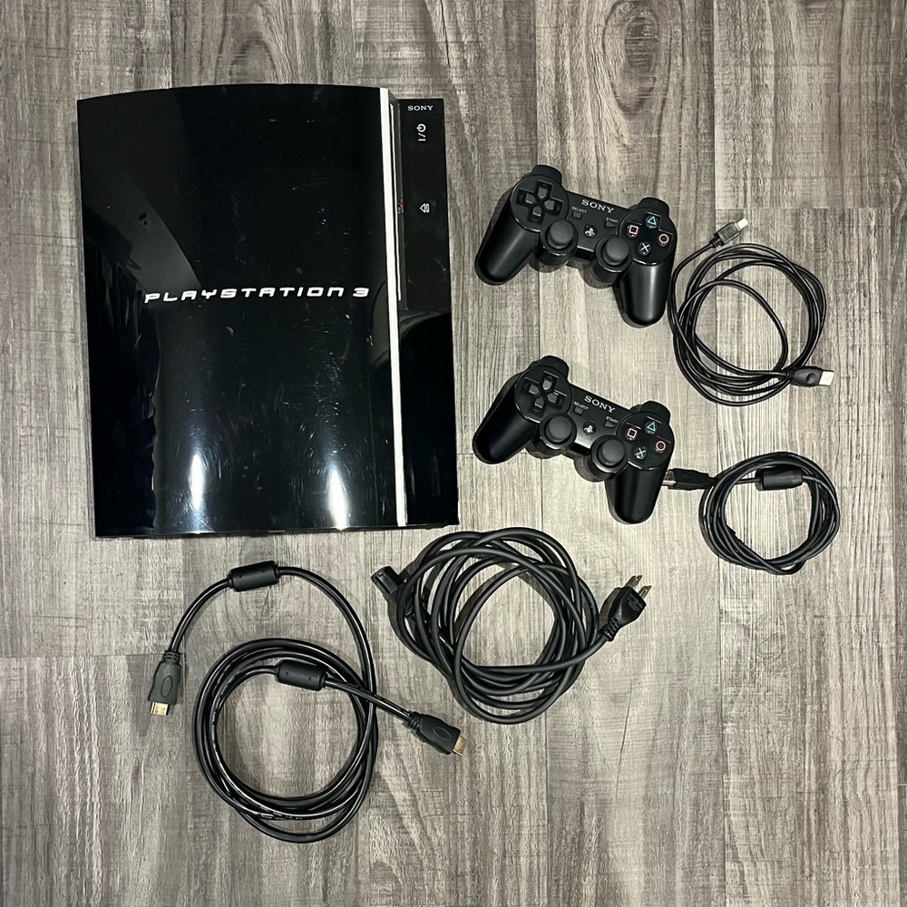 Sony PlayStation 3 PS3 Fat Console CECHK01 80GB Bundle 2 Controllers 13 Games